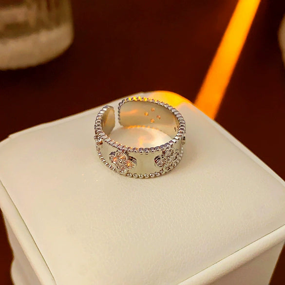 Copper Light Luxury Women's Ring Set With Zirconia Hollow Butterfly Flower Design