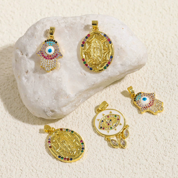 Copper Metal Electroplated Palm And Round Shaped Women's Earrings And Pendant Jewelry With Oil Dripping And Gemstones