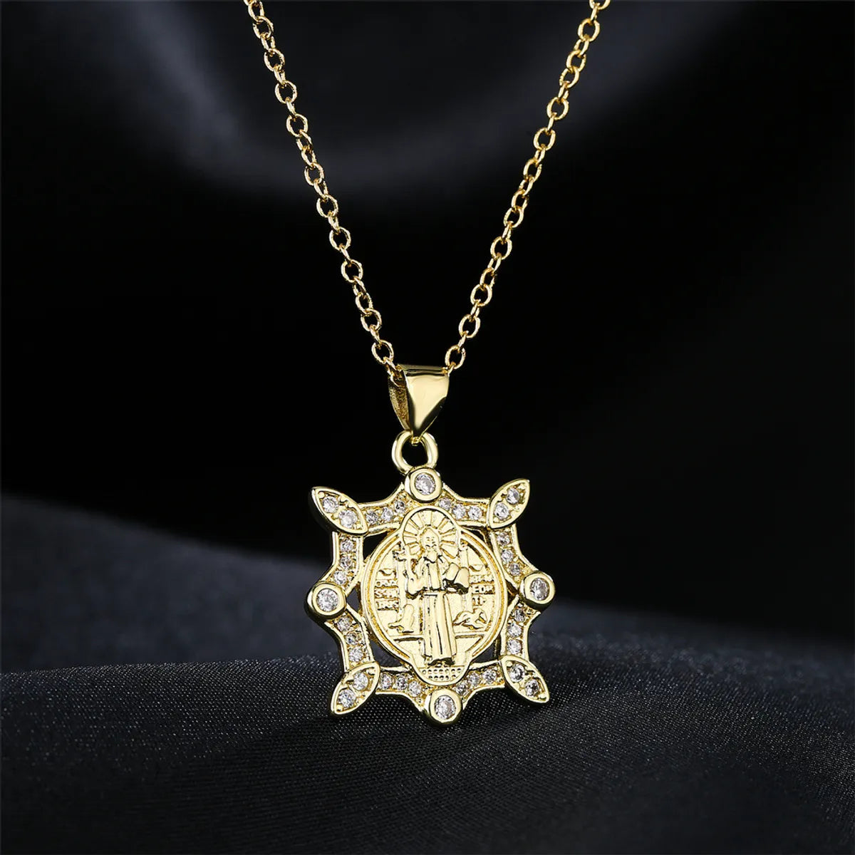 Copper Micro-inlaid Zircon Religious Jewelry Golden Maria Necklace Wholesale