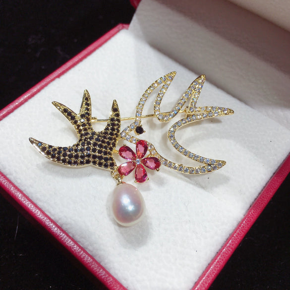 Copper Microinlaid Natural Freshwater Pearl Animalshaped Brooch Highend Craft For Women