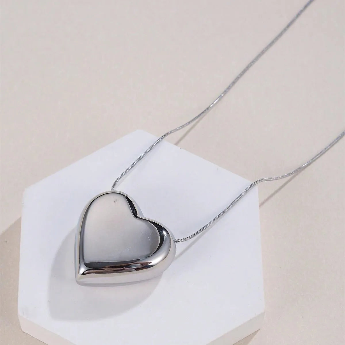 Copper Simple Style Heart Shape Plating Pendant Necklace