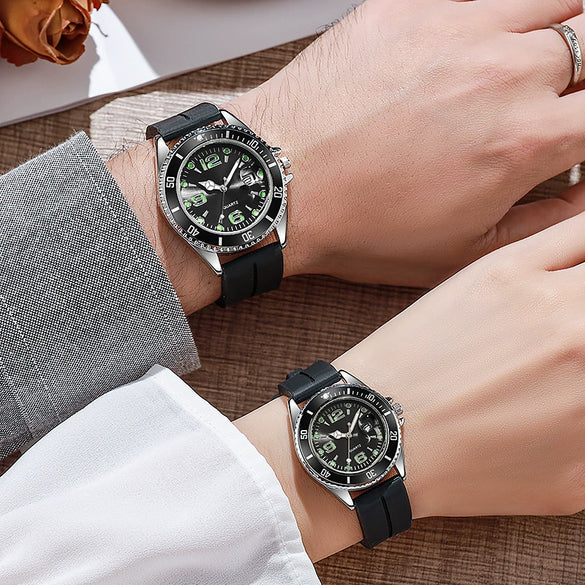 Couple Fashion Sports Silicone And Alloy Quartz Watch Round Dial Life Waterproof Stainless Steel Buckle