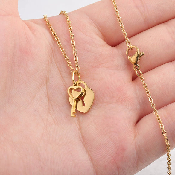 Couples Love Concentric Lock And Key Necklace Titanium Steel Heart Pattern Electroplating