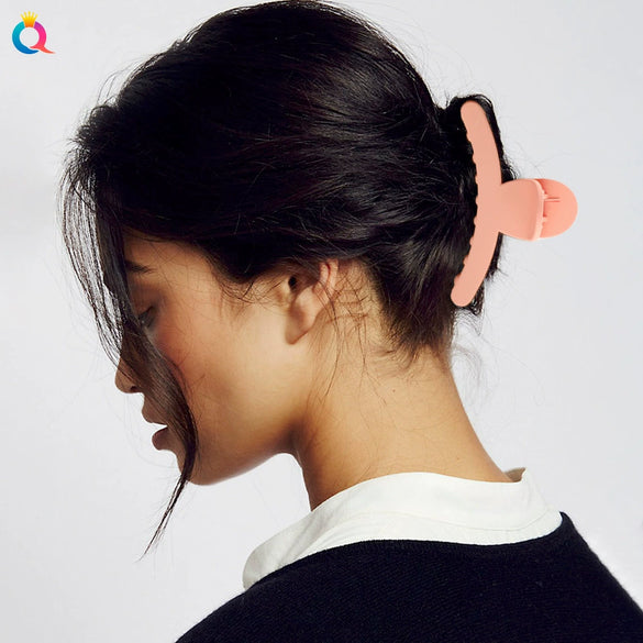Cream Color Resin And Plastic Shark Hair Clip For Women Handmade Solid Color Geometric Hair Accessory Wholesale