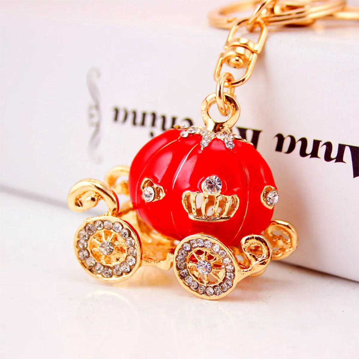 Creative Cute Diamond Dripping Pumpkin Car Keychain