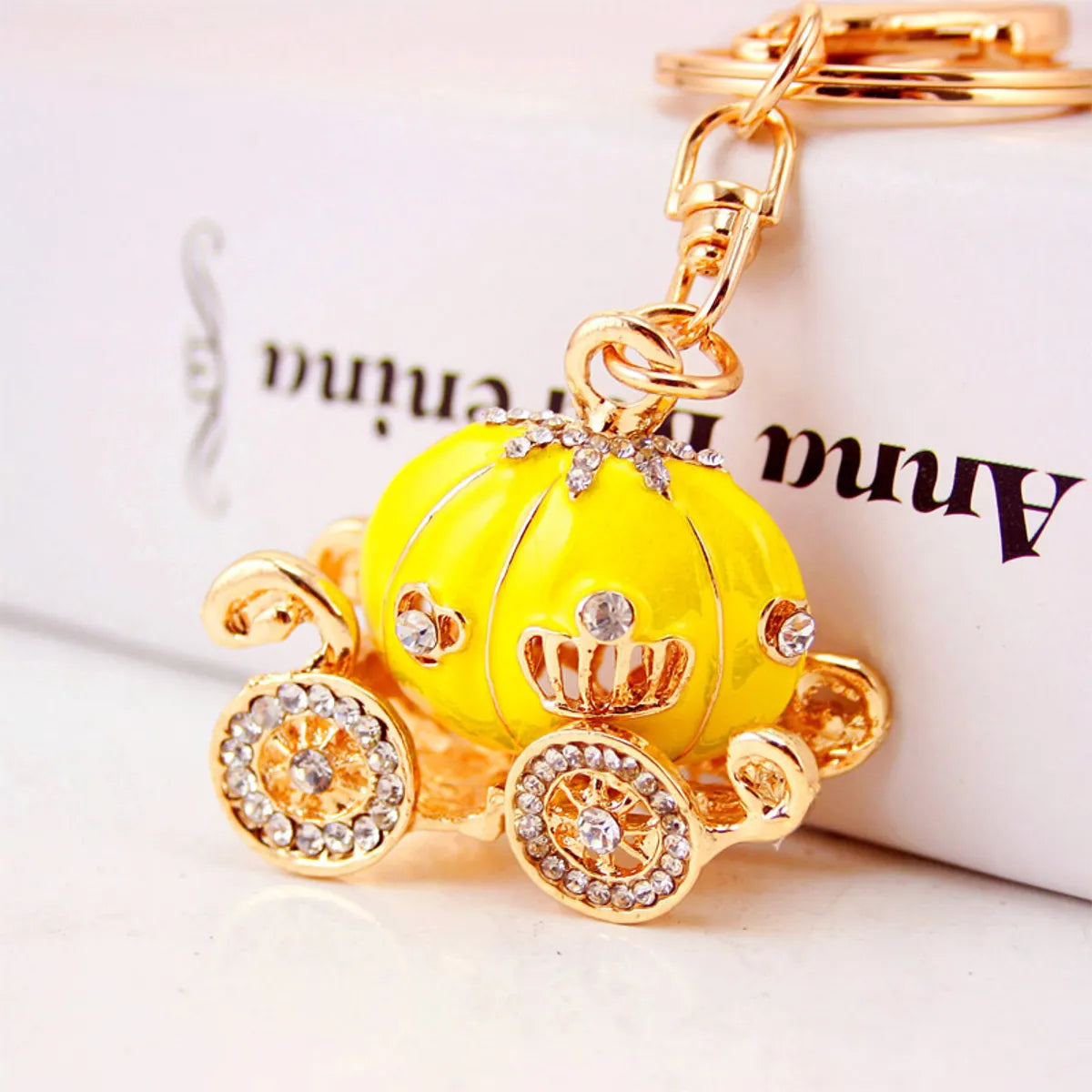 Creative Cute Diamond Dripping Pumpkin Car Keychain