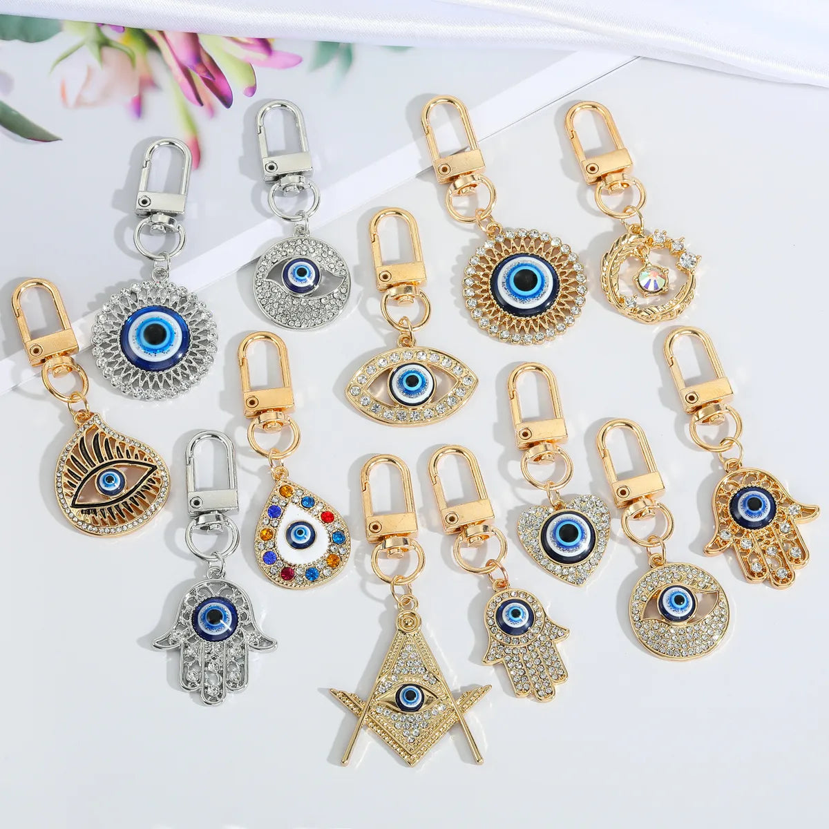 Creative Devil'S Eye Keychain Blue Eyes Key Ring Handbag Pendant Oil Dripping Eyes Door Latch Cross-Border Sold Jewelry