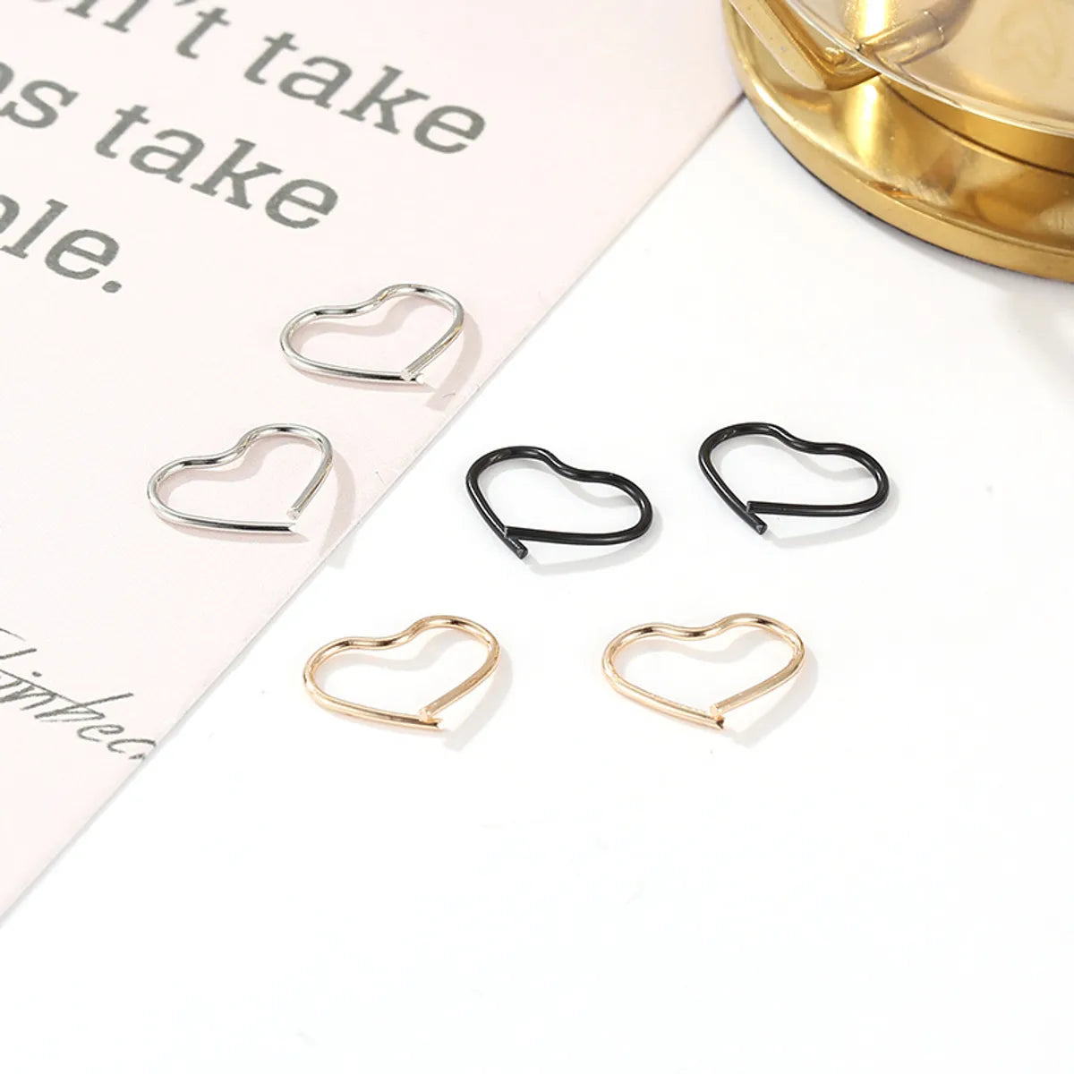 Creative Heart Line Simple Metal Ear Clips