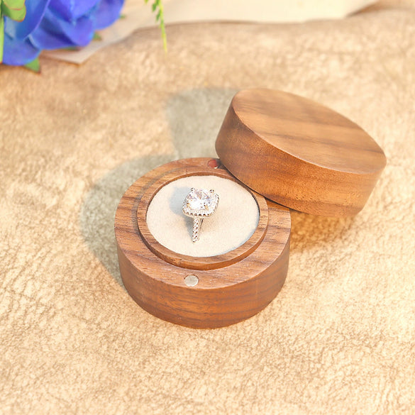 Creative Solid Wood Round Ring Box Black Walnut Jewelry Storage Gift Box With Flannel Lining And Engraved Craftsmanship