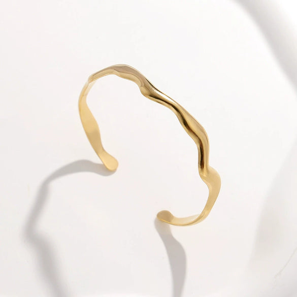 Creative Wave Shaped Opening Fashion Jewelry Bracelet For Women In Stainless Steel With Electroplating