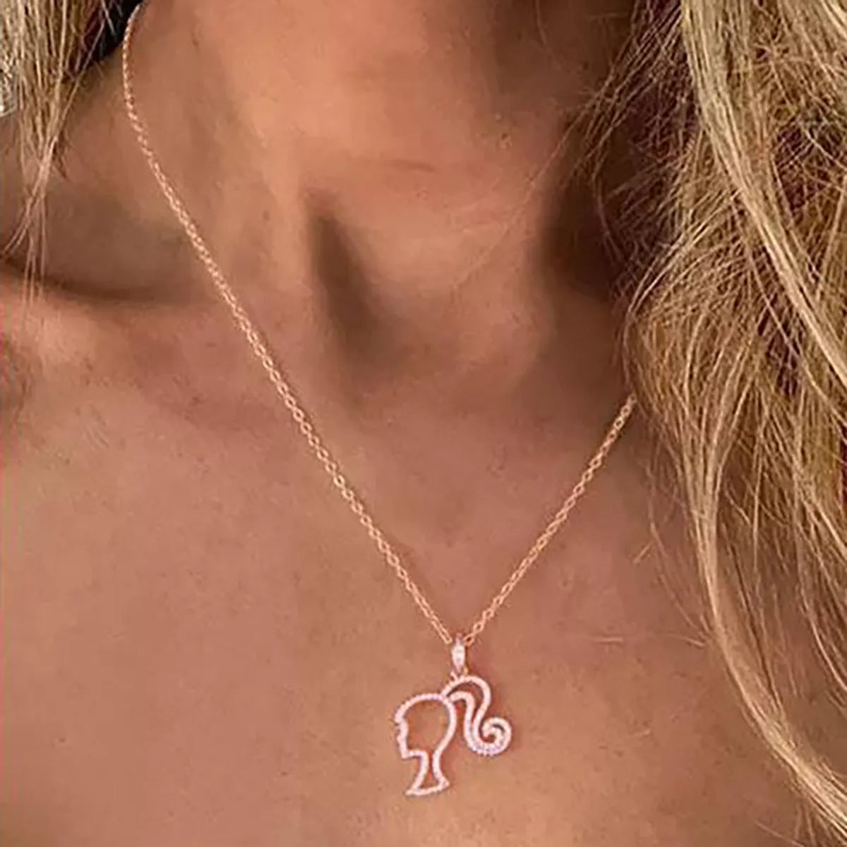 Cross-Border Hot  Princess Creative Pendant Head Necklace Simple And Light Luxury All-Match Peach Heart Tail Hanging Clavicle Chain