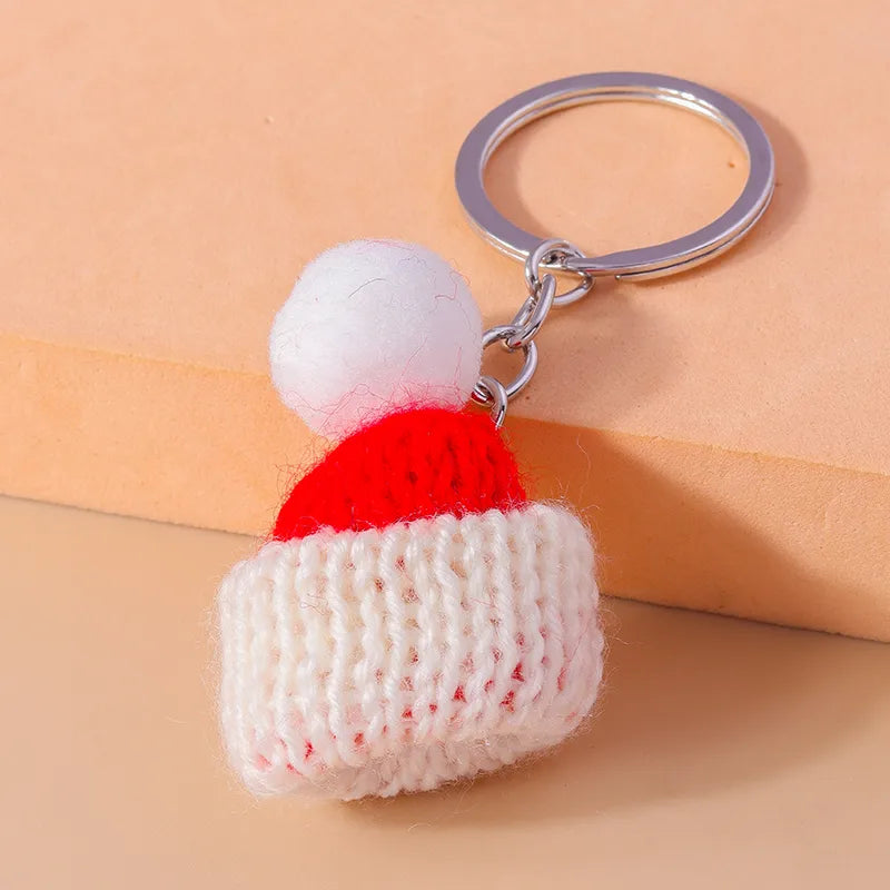 Cute Christmas Hat Knit Zinc Alloy Christmas Bag Pendant Keychain