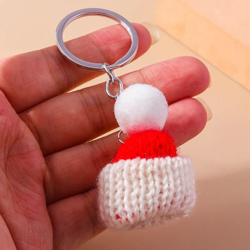 Cute Christmas Hat Knit Zinc Alloy Christmas Bag Pendant Keychain