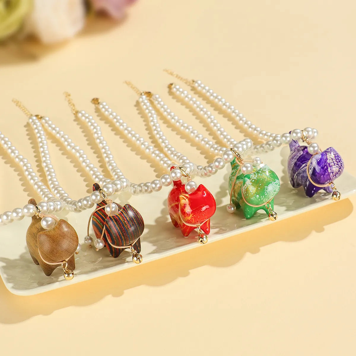 Cute Classic Style Animal Cat Bell Gold Plated Imitation Pearl Wood Porcelain Wholesale Bracelets