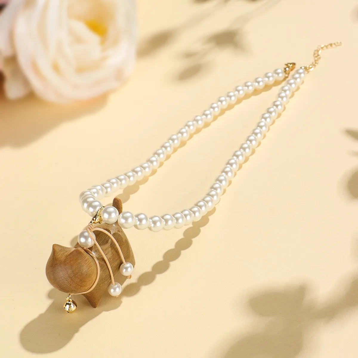 Cute Classic Style Animal Cat Bell Gold Plated Imitation Pearl Wood Porcelain Wholesale Bracelets