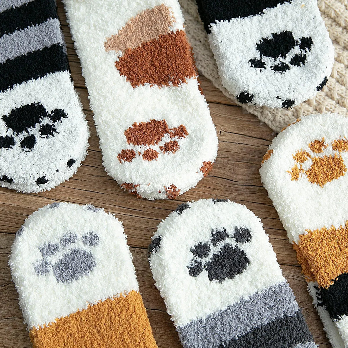 Cute Color Block Polyester Blending Plush Socks