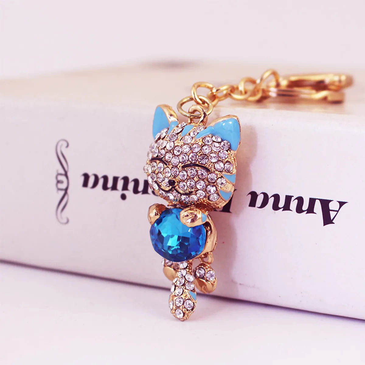 Cute Diamond Lucky Cat Bag Accessories Cat Metal Pendant Key Chain For Women