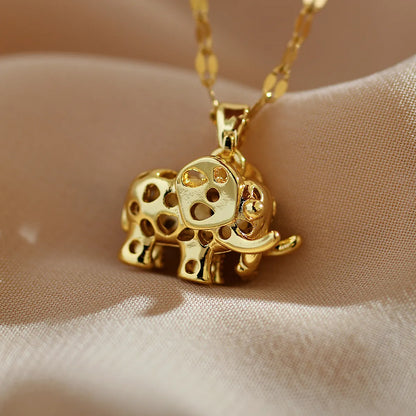 Cute Elephant Titanium Steel Copper Plating Inlay Zircon Gold Plated Pendant Necklace