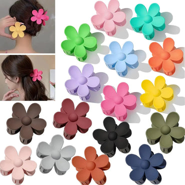 Women'S Cute Flower Plastic Resin Hollow Out Hair Claws