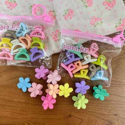 Cute Geometric Flower Plastic Stoving Varnish Hair Claws