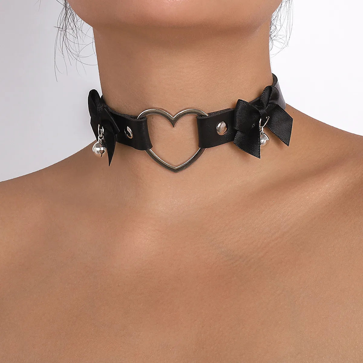 Cute Heart Shape Bow Knot Alloy Choker 1 Piece