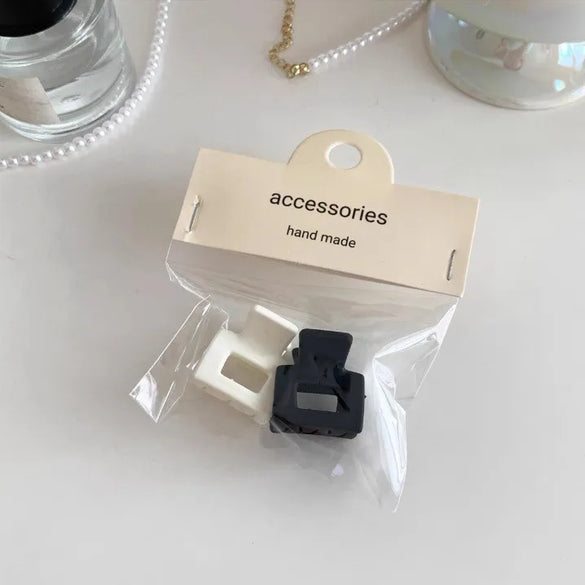 Cute Heart Shape Flower Plastic Resin Stoving Varnish Hair Claws 2 Pieces