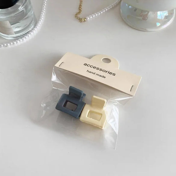 Cute Heart Shape Flower Plastic Resin Stoving Varnish Hair Claws 2 Pieces