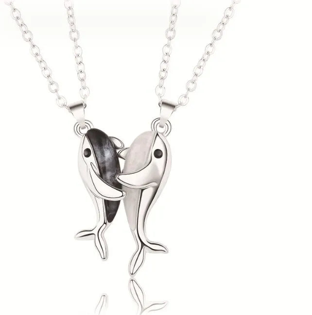 Cute Modern Style Whale Alloy Plating Valentine'S Day Couple Pendant Necklace