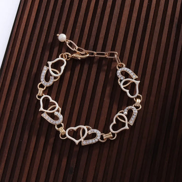 Cute Romantic Shiny Heart Shape Alloy Inlay Rhinestones 18k Gold Plated Women'S Bracelets