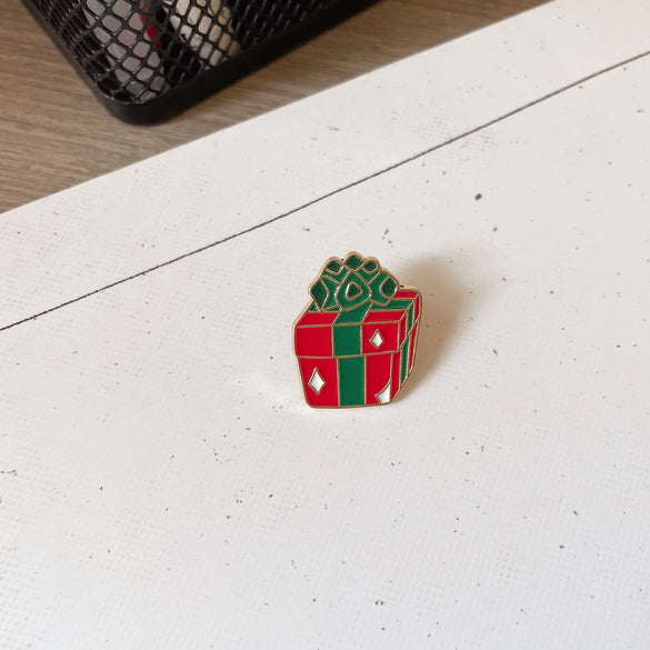 Cute Santa Claus Snowman Elk Alloy Enamel Unisex Brooches