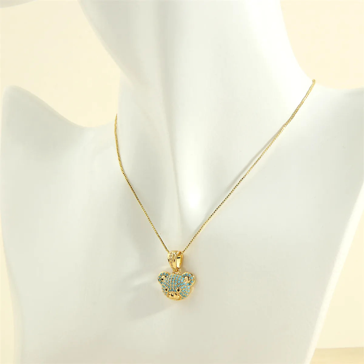 Cute Simple Style Little Bear Copper 18k Gold Plated Zircon Pendant Necklace In Bulk