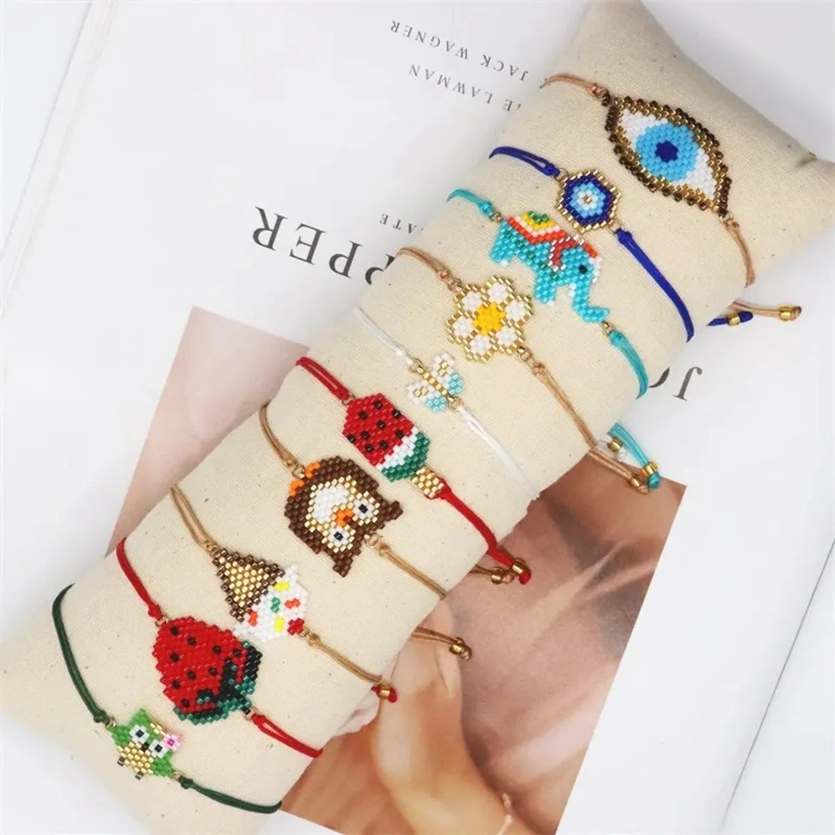 Cute Simple Style Plant Heart Shape Glass Braid Women'S Bracelets