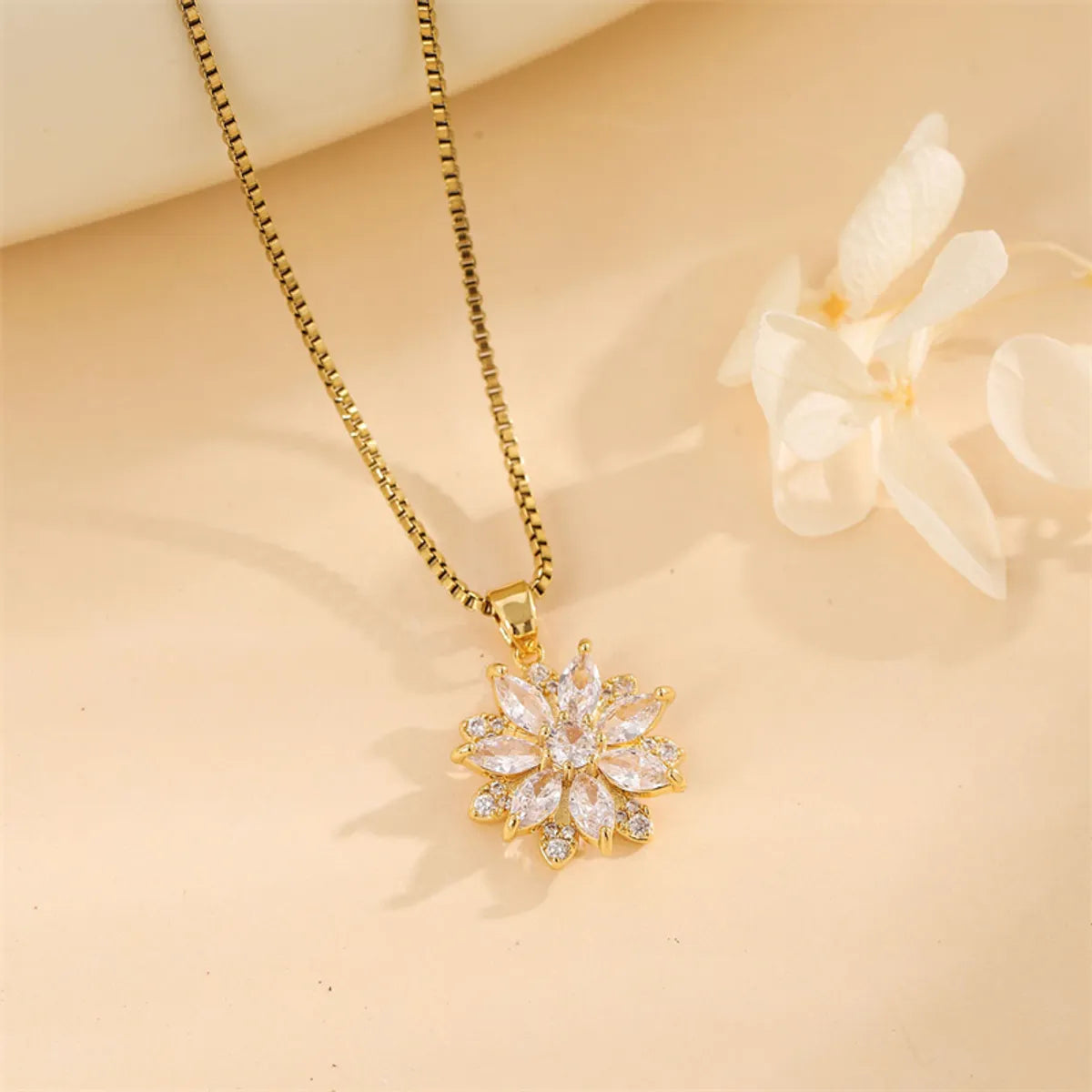 Cute Snowflake Stainless Steel Titanium Steel Plating Inlay Zircon 18k Gold Plated Pendant Necklace