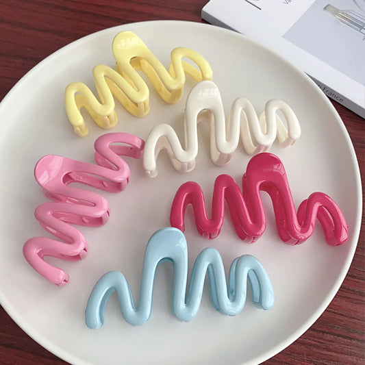 Women'S Cute Sweet Solid Color Arylic Hair Claws