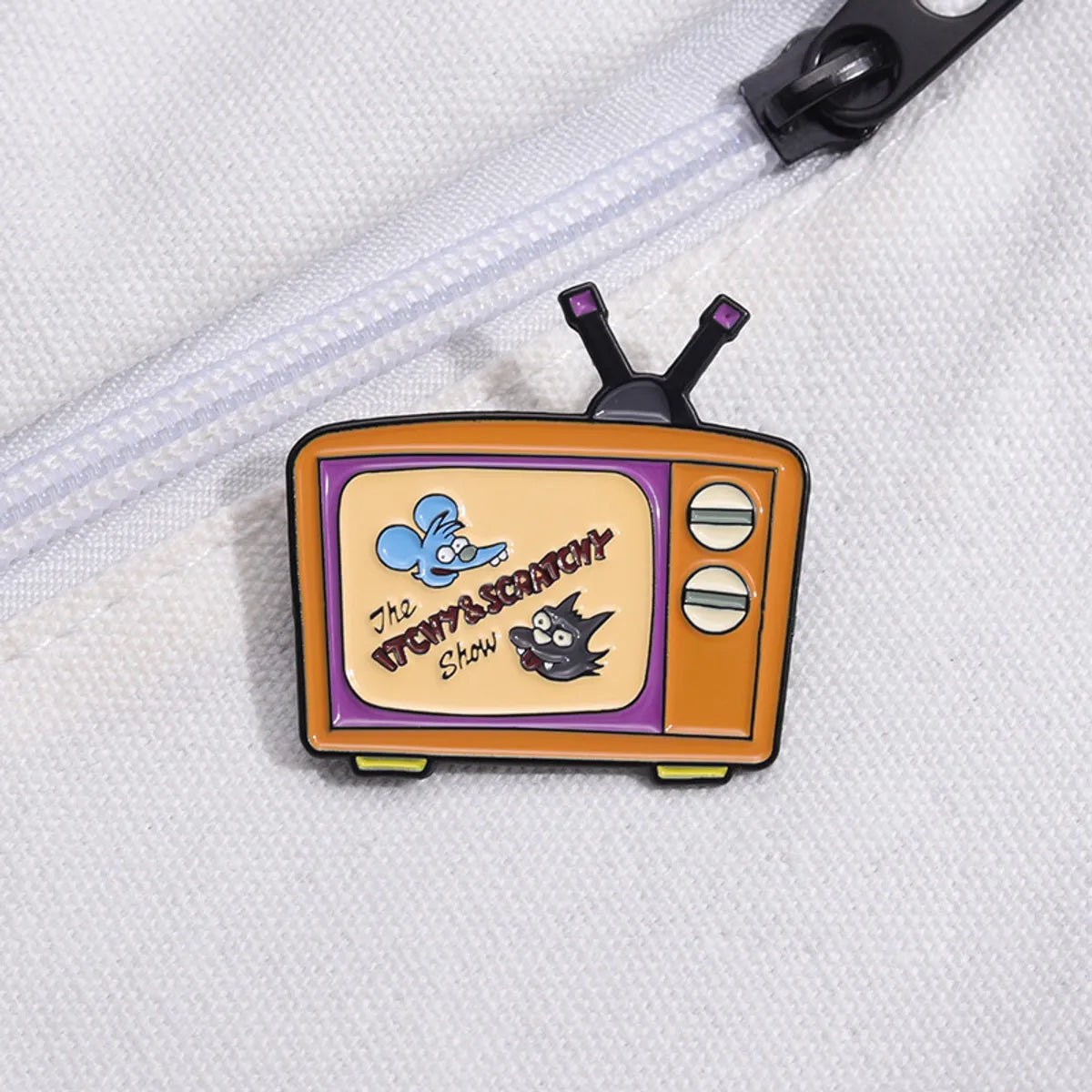 Cute Television Alloy Plating Unisex Brooches