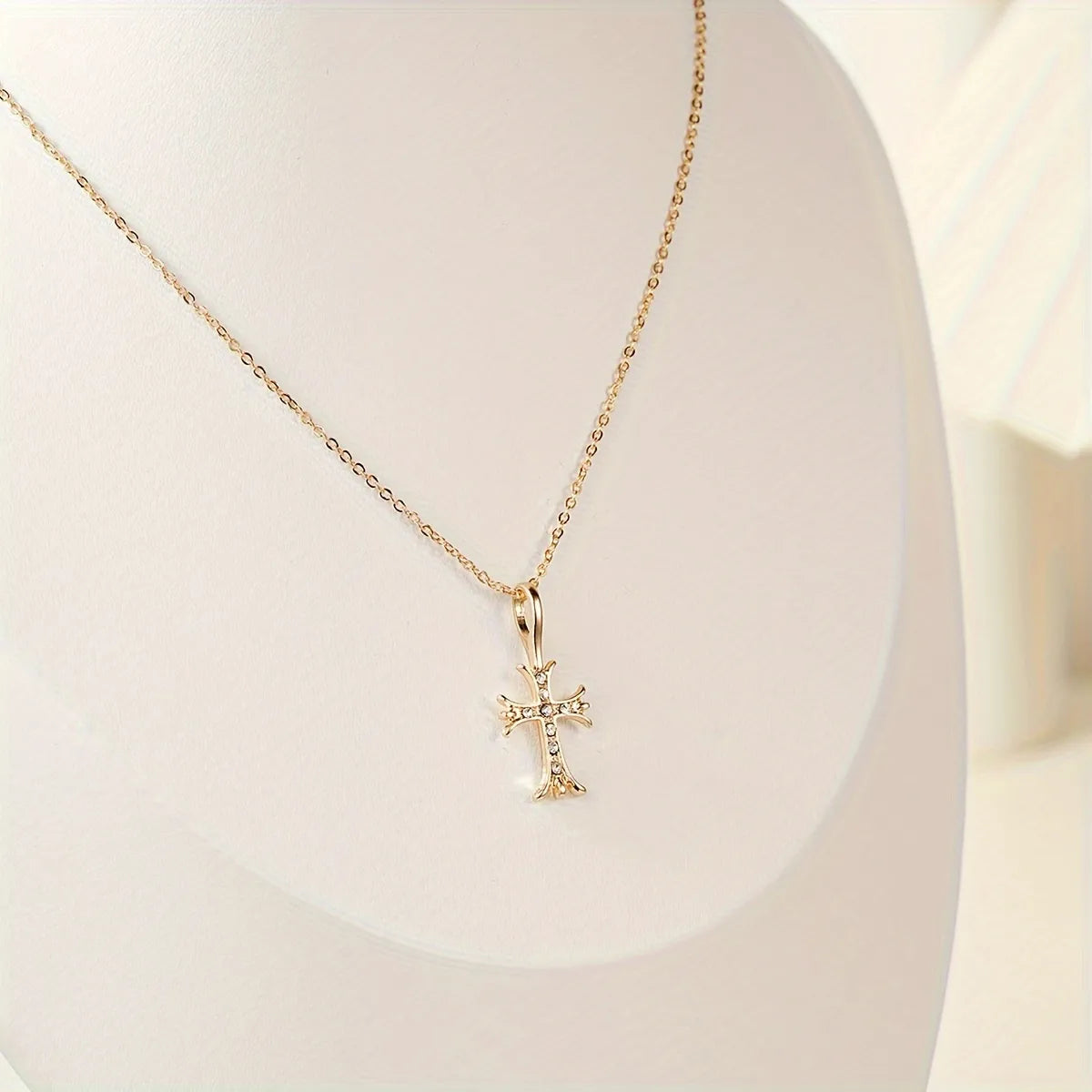 Cute Vacation Classic Style Cross Gold Plated Rhinestones Alloy Zinc Alloy Wholesale Pendant Necklace