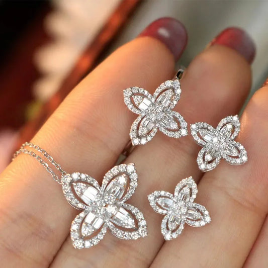 Design Sense Necklace Female Four-Leaf Clover Pendant Niche Full Diamond Ring Net Celebrity Wild Temperament Earrings