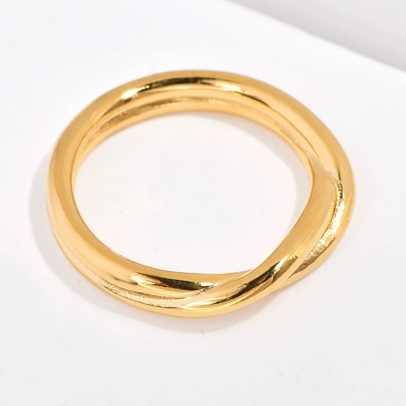 Doublelayer Crosswinding Women's Retro Elegant Geometric Titanium Steel Goldplated Ring
