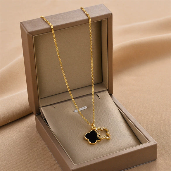 Doublelayer Fourleaf Clover Black And White Motherofpearl Pendant Titanium Steel Necklace For Women With Ochain And Geometric Pattern