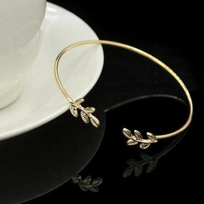 E011 European And American Hot Leaf Bracelet Open Leaf Bracelet Jewelry Yiwu Wholesale Of Small Articles Stall Supply