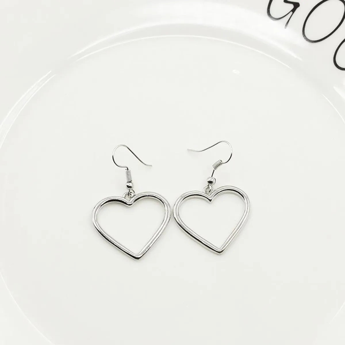 Ear Jewelry Hollow Love Earrings Ladies Earrings Wholesale