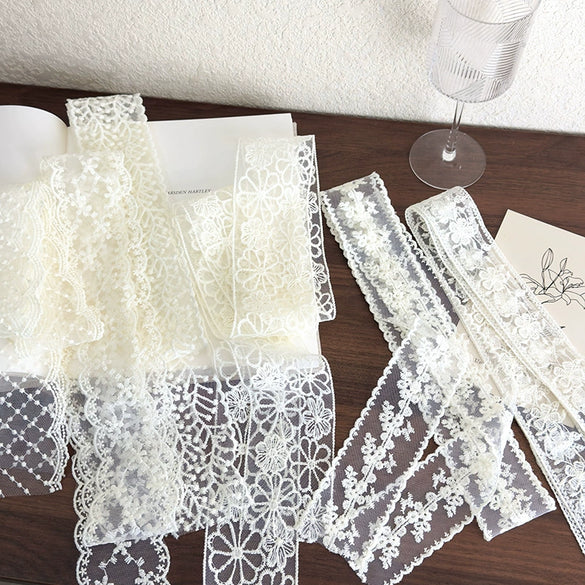 Early Spring Accessories Retro Lace Silk Scarf Headband Geometric Pattern Versatile Decorative Ribbon Headband Belt