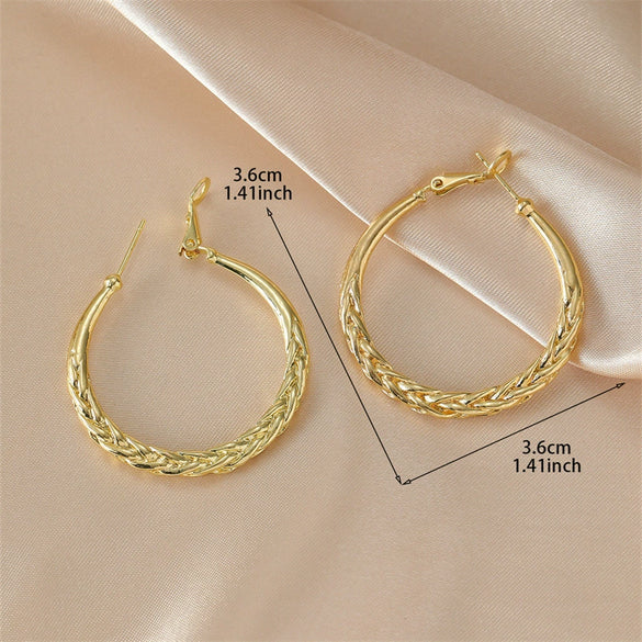 Electroplated Alloy Geometric Round Hoop Earrings With Exaggerated Statement Design Fashionable Niche Style And Light Luxury Appeal