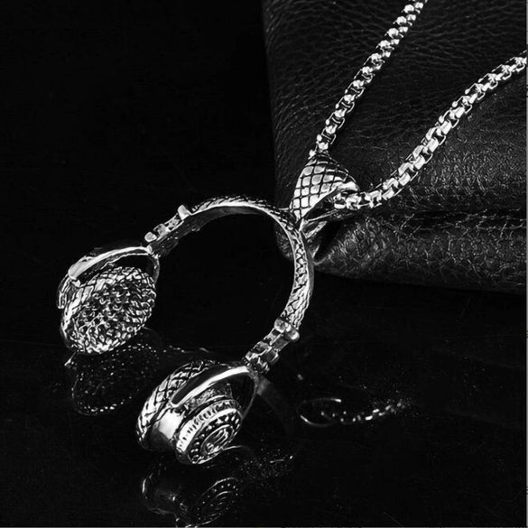 Electroplated Alloy Pearl Chain Necklace With Animal Zodiac Pendant Cartoon Leaf U Shape And Geometric Design Unisex Jewelry