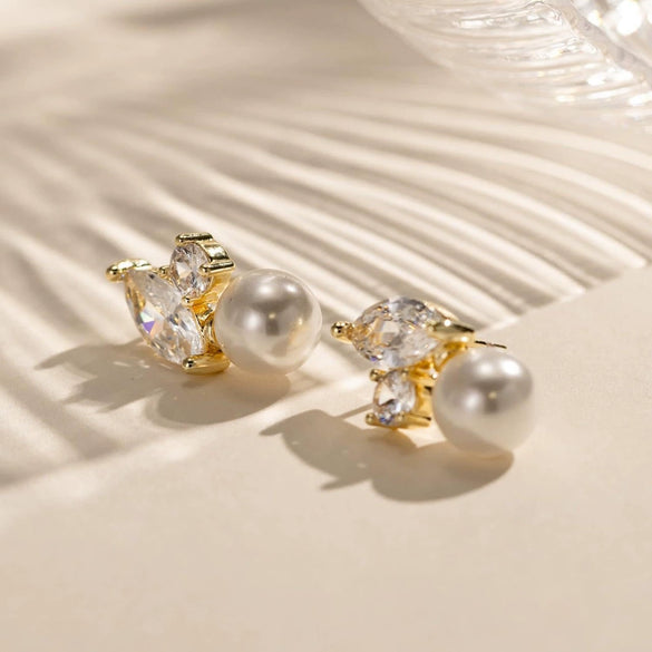 Electroplated Copper Geometric Imitation Pearl Earrings For Women With Retro Bridal Style