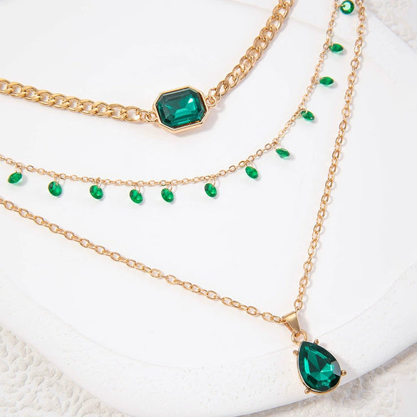 Elegant All Match Multi Layer Bow Love Flower Imitation Emerald Gem Necklace For Women Alloy Material Geometric Pattern Electroplating Process