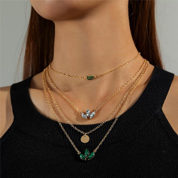 Elegant All Match Multi Layer Bow Love Flower Imitation Emerald Gem Necklace For Women Alloy Material Geometric Pattern Electroplating Process