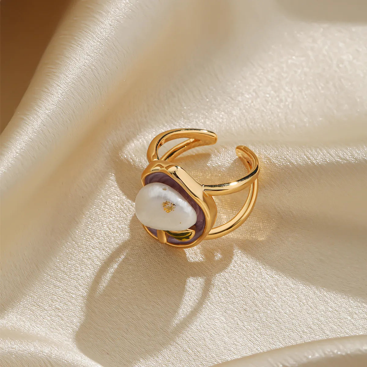 Elegant Classic Style Flower Copper Plating Inlay Freshwater Pearl Zircon 18k Gold Plated Rings