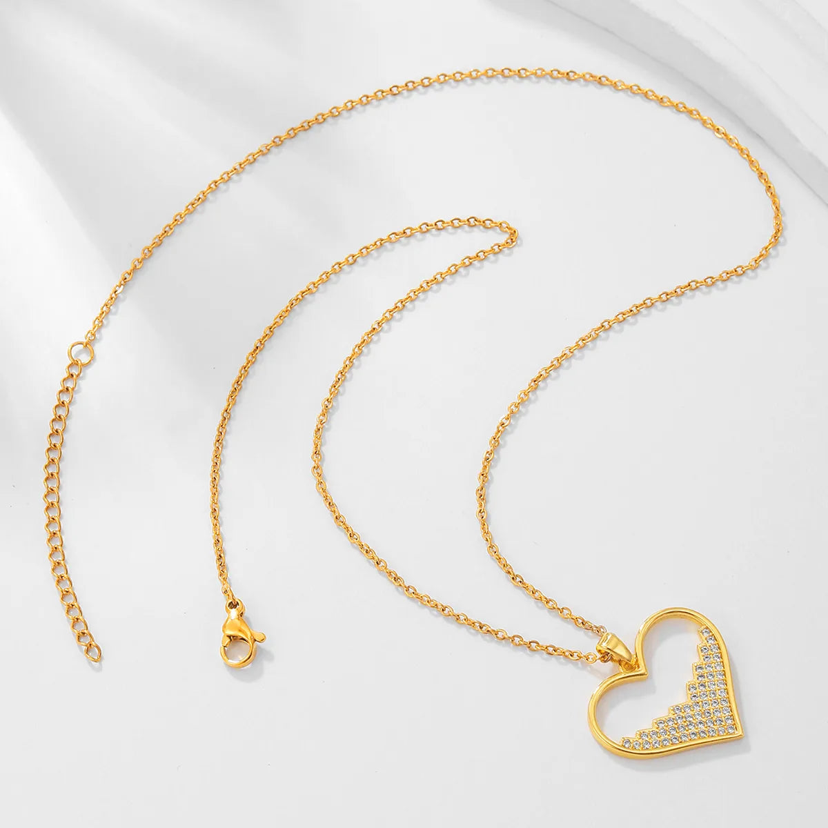 Elegant Classic Style Heart Shape Copper Plating Inlay Zircon 18k Gold Plated Pendant Necklace