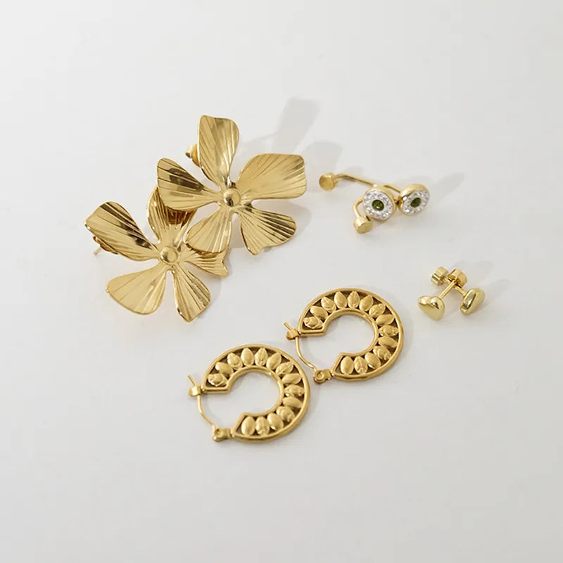 Elegant Classical Simple Style Leaves Heart Shape Flower Plating Inlay 304 Stainless Steel Zircon 14K Gold Plated Ear Studs